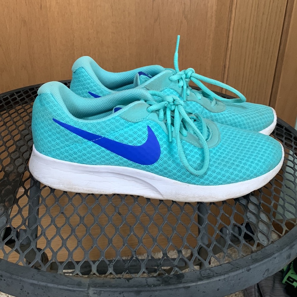 Nike Tanjun Sustainable Sneakers - Blue - Picture 2 of 6